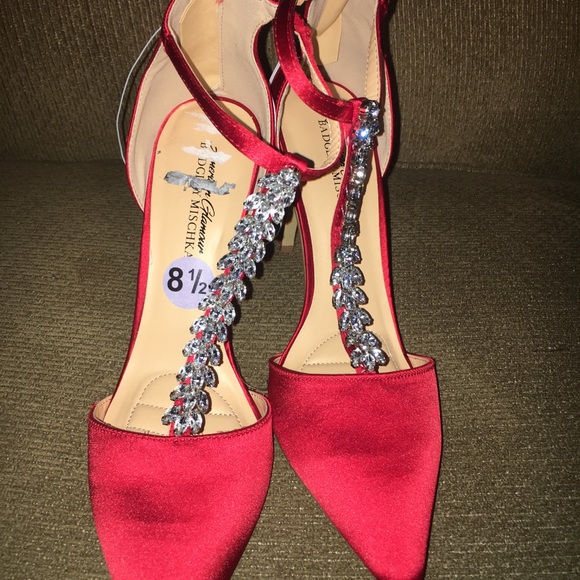 Red Satin heels NWOT - Picture 6 of 6